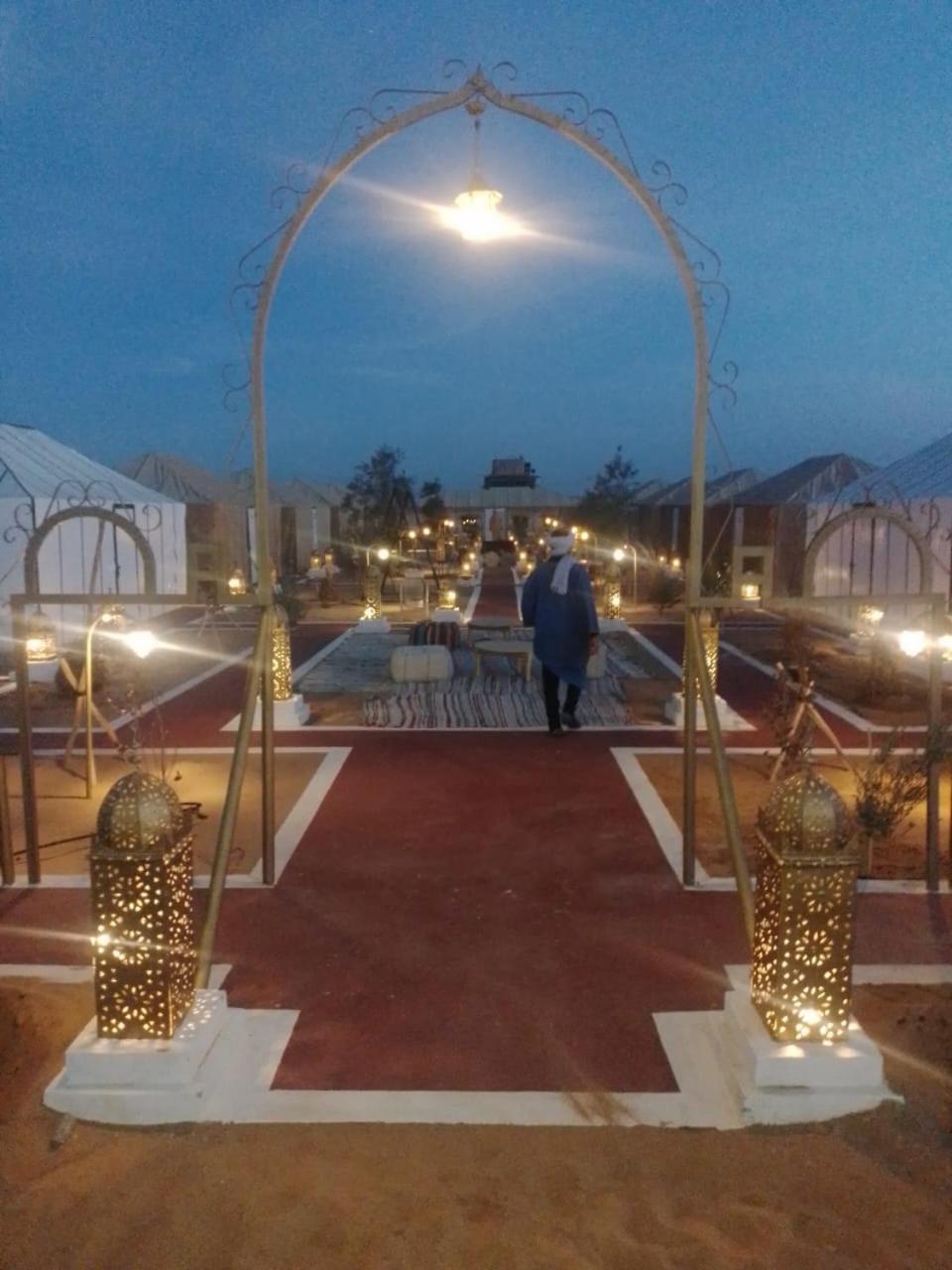 Tafouyte Luxury Camp Hotel Merzouga Bilik gambar