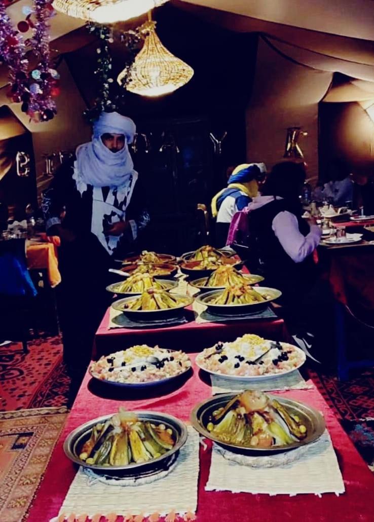 Tafouyte Luxury Camp Hotel Merzouga Bilik gambar
